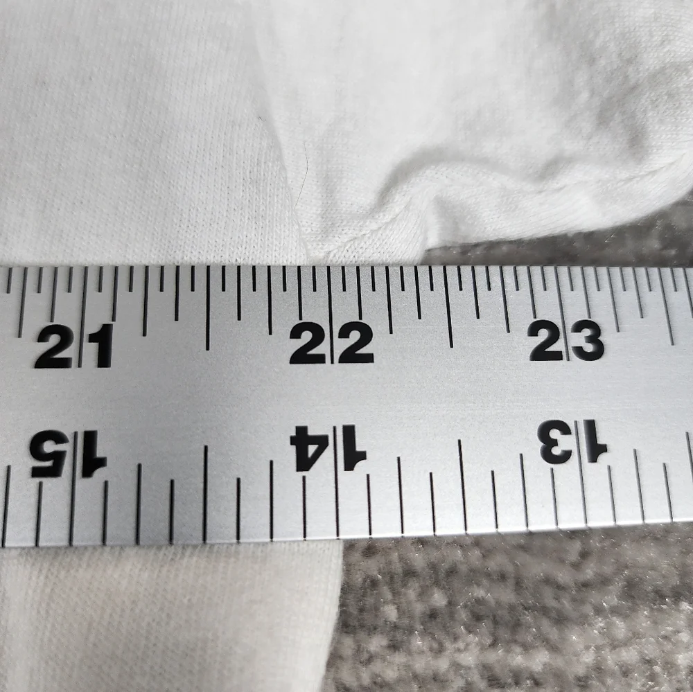 Captain Morgan Sexy Babe T-shirt! - Picture 4 of 6